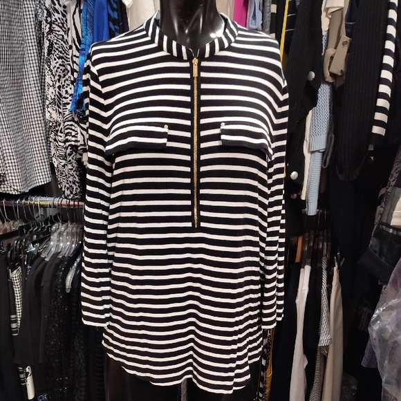 Calvin Klein Striped Black and White Button Down Shirt - Picture 1 of 5